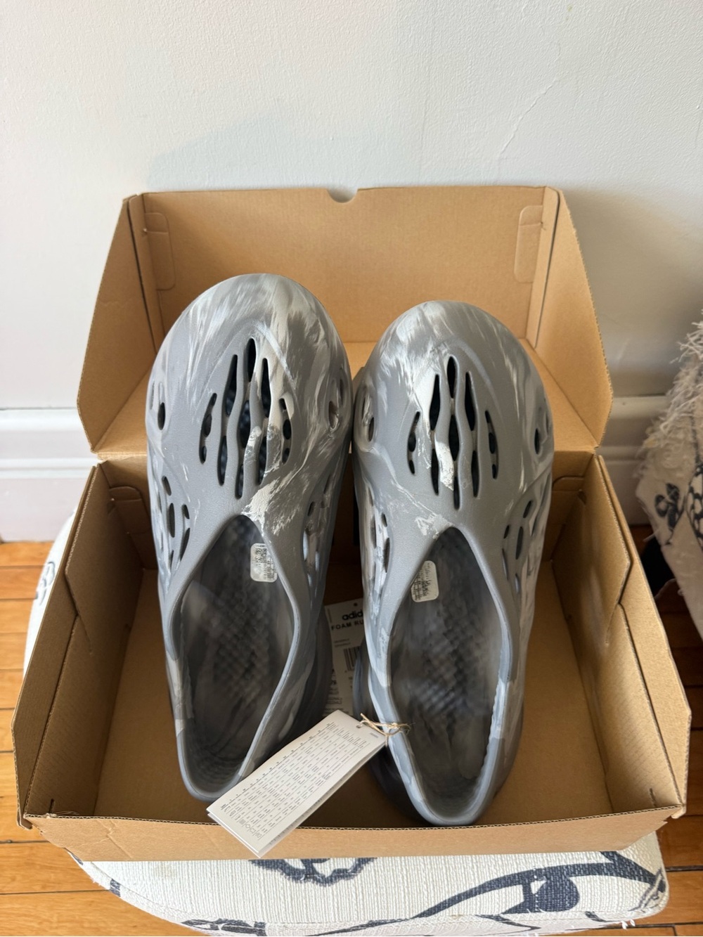 adidas Yeezy Foam RNNR MX Granite Size11 Men’s Gray Clogs Sandals ReplacementBox